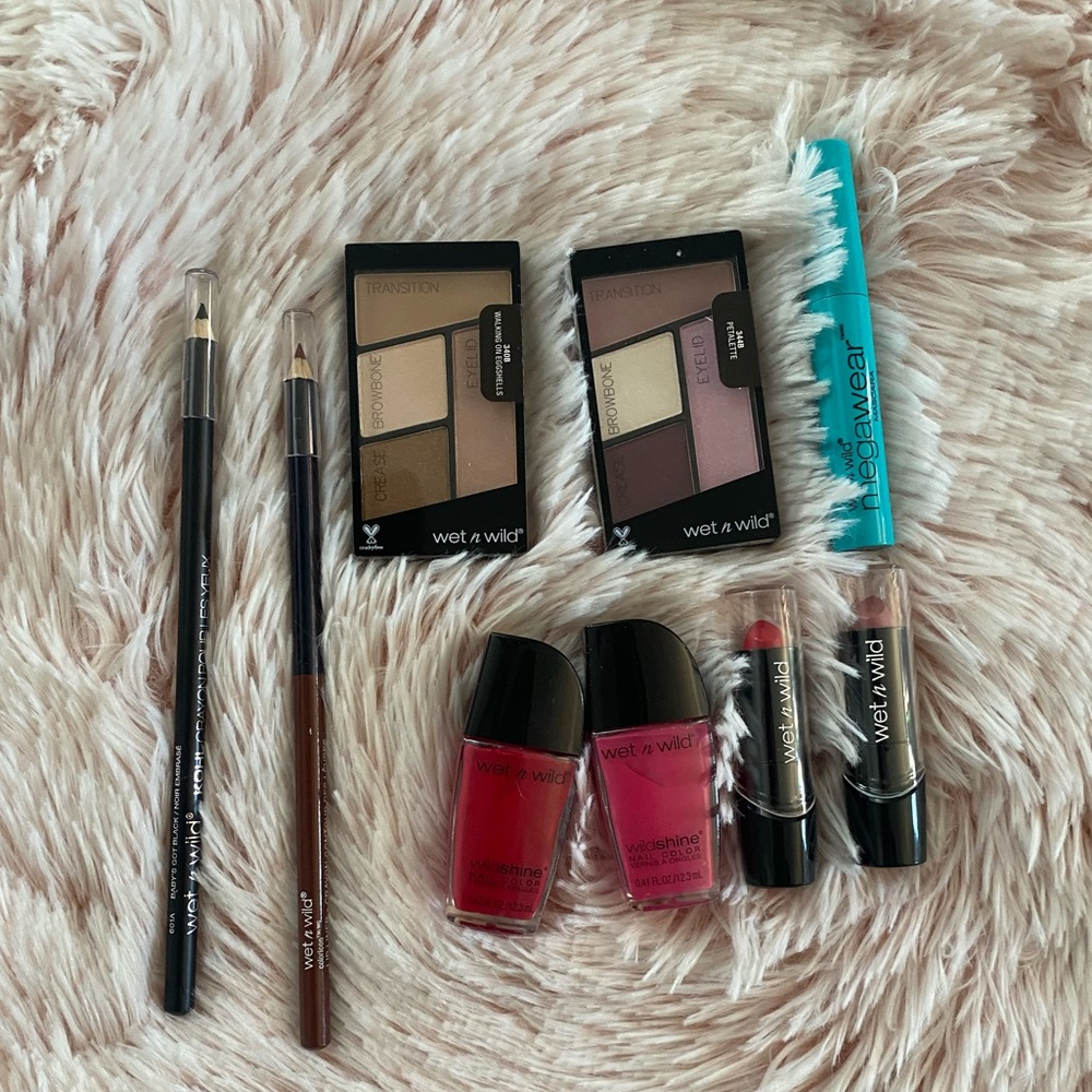 Wet N Wild 9 Piece Lot